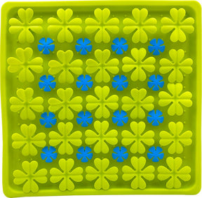 Better Natural Treats Flower Treat Mat