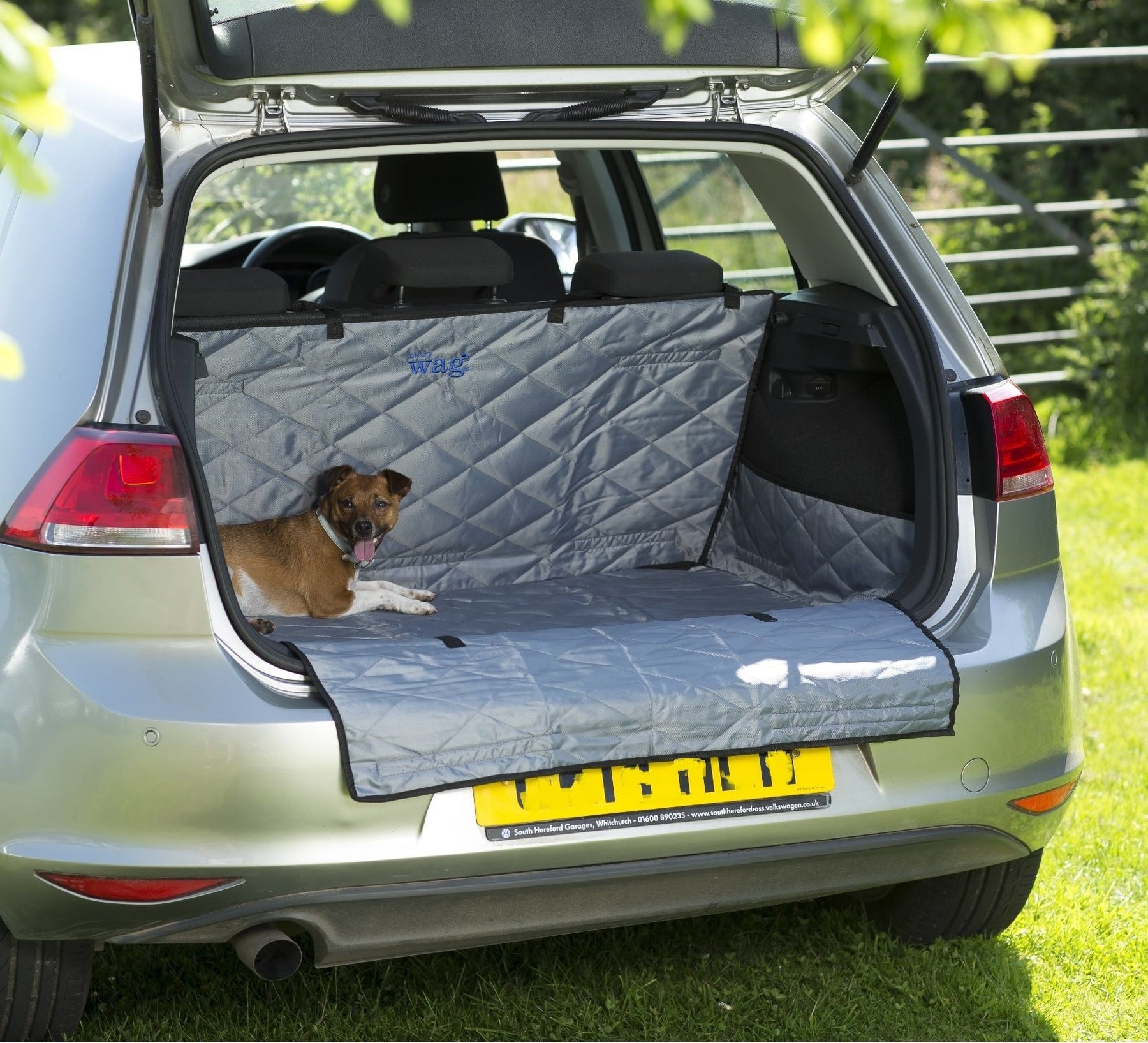 Henry Wag Car Boot & Bumper Protector - Hatchback