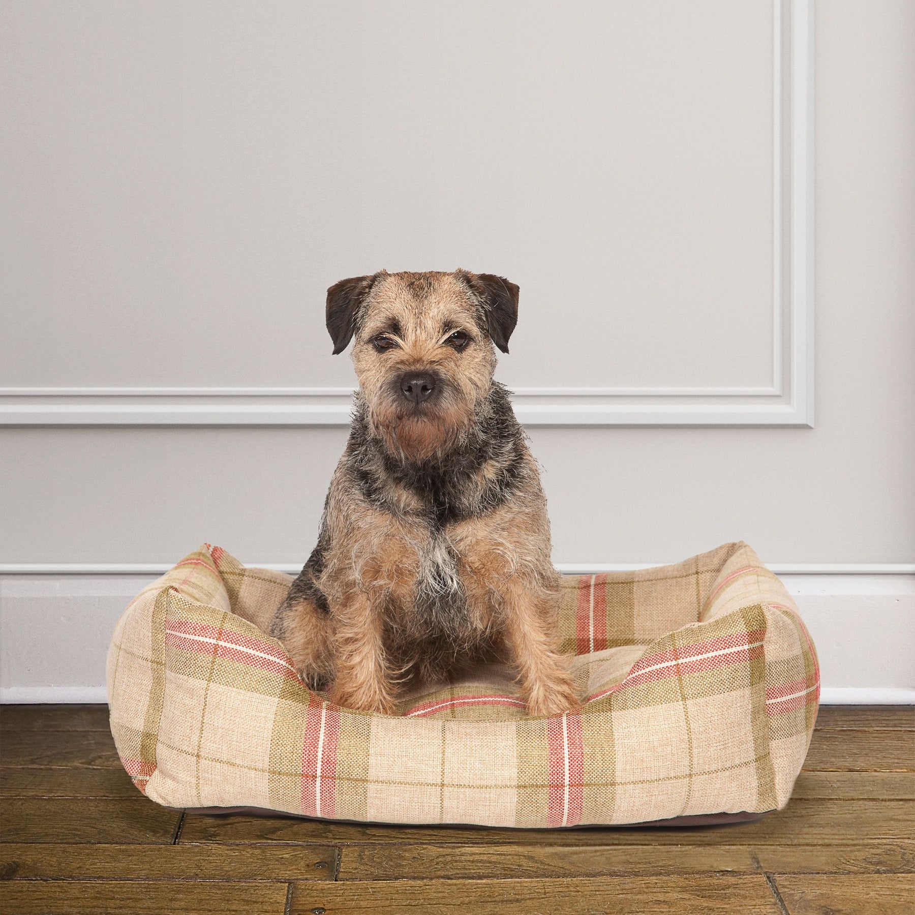 Danish Design Newton Moss Snuggle Dog Bed